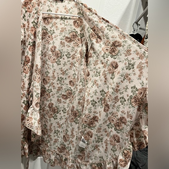 SHEIN Allover Floral Print Belted Ruffle Trim Wrap Hem Dress Size S - Picture 5 of 7